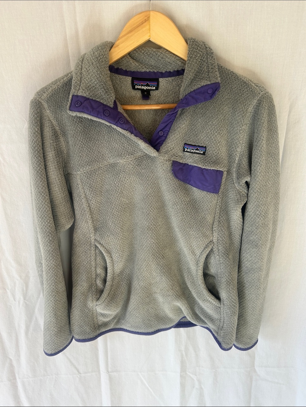 Patagonia Gray Fleece Pullover with Purple Accents